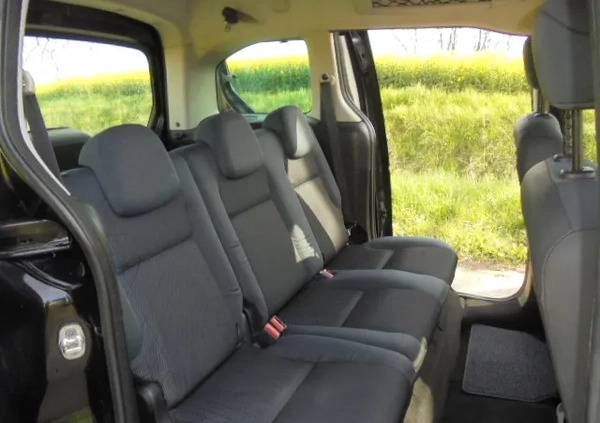 Peugeot Partner cena 15800 przebieg: 235700, rok produkcji 2010 z Sieradz małe 154